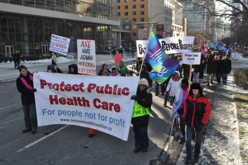 Picture of marchers on University Avenue.